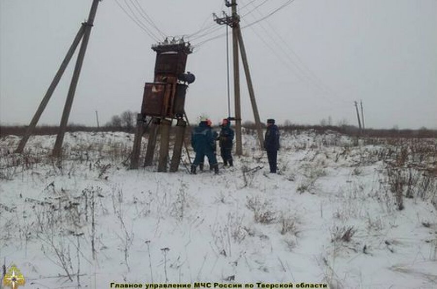 В четырех районах не было света из-за снега и ветра