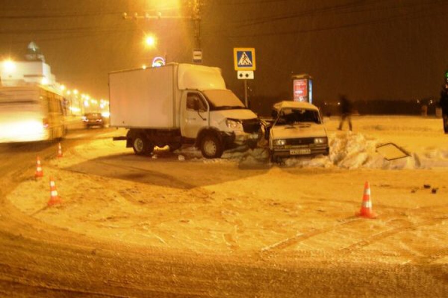 В центре Твери ранним утром произошло ДТП, унесшее жизнь пожилой женщины