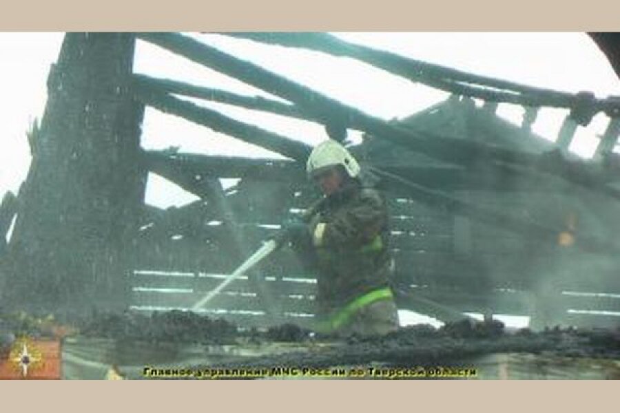 В районах Тверской области горят дачи