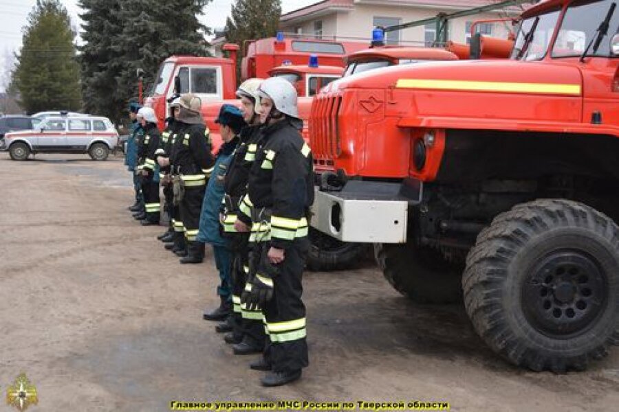 В Тверской области на смотре оценили силы и средства для борьбы с лесными пожарами