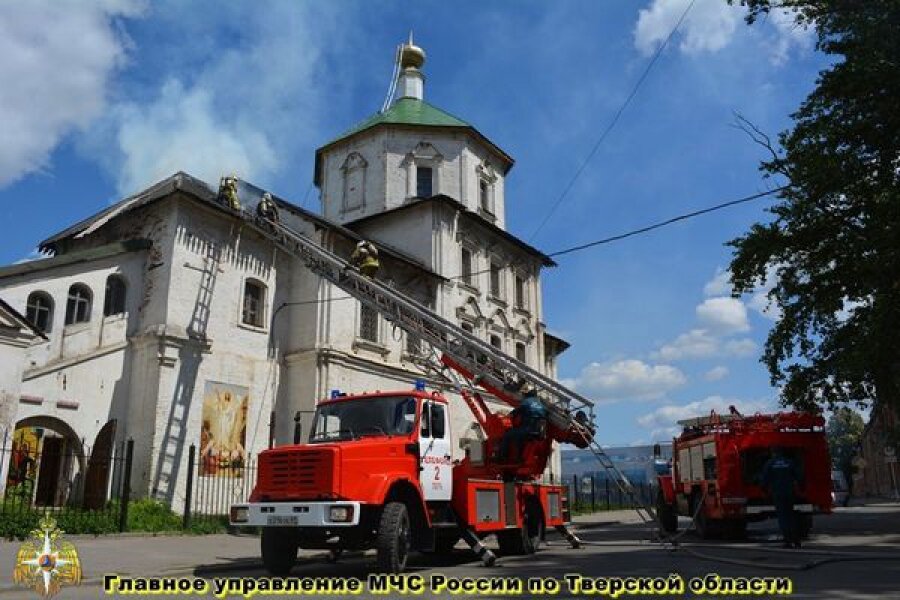 В центре Твери горела церковь