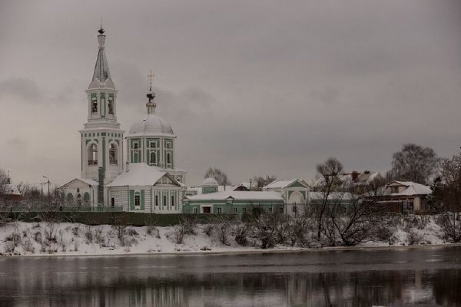 Укрепление берега Волги в Твери поможет сохранить монастырь