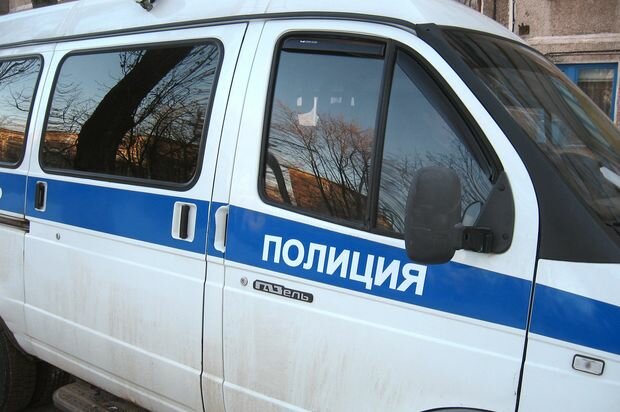 В Железногорске за одну ночь поменяли надписи на служебных автомобилях с "милиция" на "полицию"